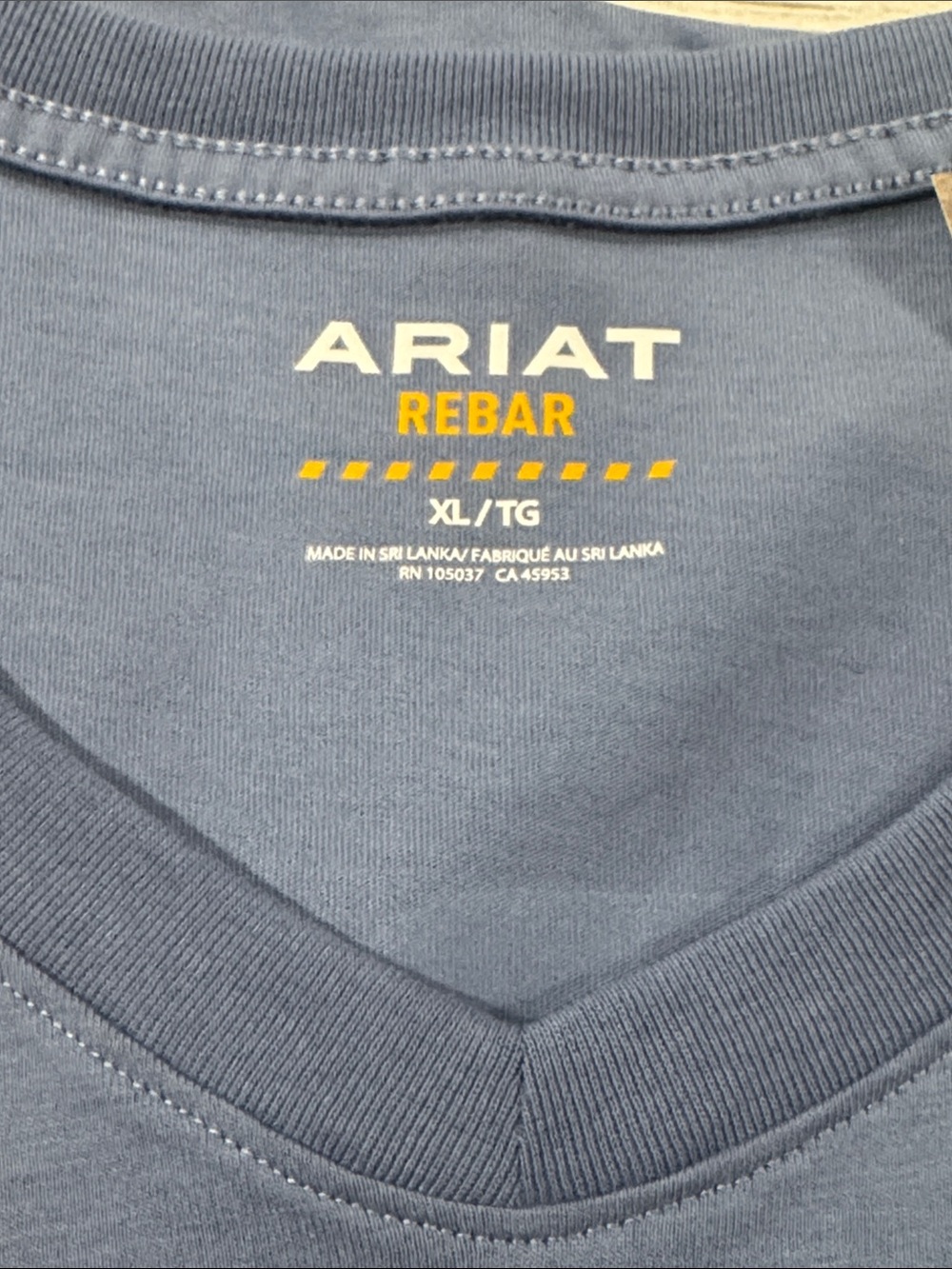 Ariat Rebar Women’s V-Neck Pocket Tee in Dusty Blue - Picture 2 of 5